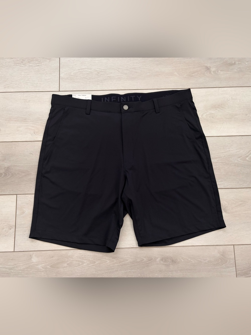NWT NFINITY Men’s Navy Blue Performance Shorts Size 40